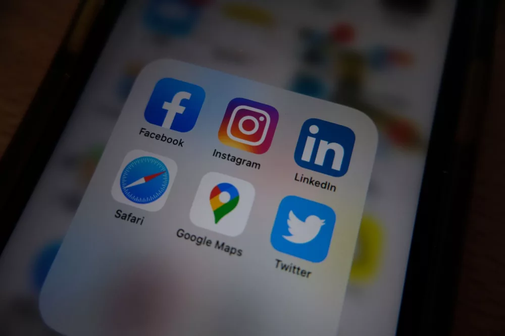 Unpacking the Phenomenon of Sniffies Apps: A Deep Dive into Location-Based Social Platforms